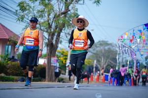 BIB: 42462, 42907
                            <button type="button" onclick="openModal(10098530)" class="btn btn-primary btn-sm float-right btn-popup" data-toggle="modal" data-target=".modal-high-quality">
                        <i class="fas fa-shopping-cart"></i> Add to Cart
                    </button>
                                            <button type="button" onclick="isThisMe(10098530, true)" class="btn btn-success btn-sm float-right btn-popup btn-isme hidden" data-toggle="tooltip" data-placement="bottom" title="นี่คือรูปของคุณใช่ไหม คลิกที่นี่เพื่อเอาเข้าอัลบั้ม">
                        <i class="fas fa-plus"></i> Add to album
                    </button>
                    <button type="button" onclick="isThisMe(10098530, false)" class="btn btn-warning btn-sm float-right btn-popup btn-isnotme hidden">
                        <i class="fas fa-ban"></i> Remove from album
                    </button>